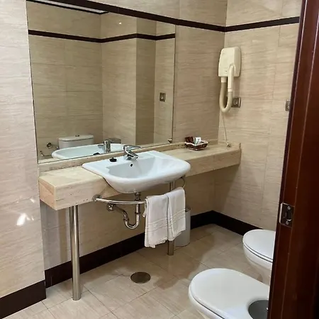Cervantes Linares Hotel