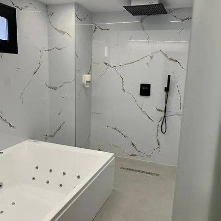 Cervantes Linares Hotel